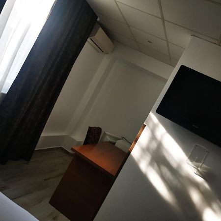 Hotel Viva Ploieşti Exteriér fotografie