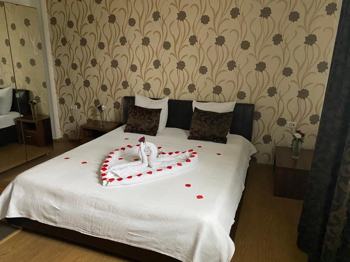 Hotel Viva Ploieşti Exteriér fotografie