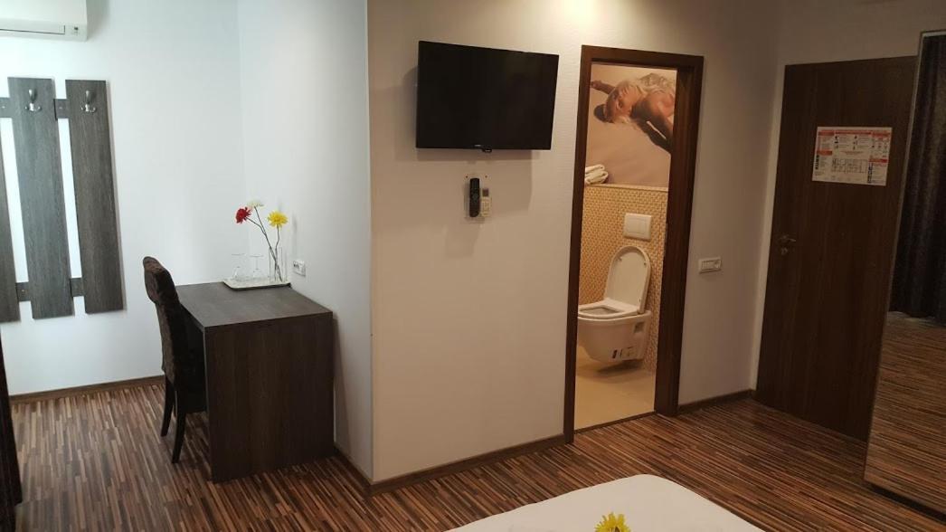 Hotel Viva Ploieşti Exteriér fotografie
